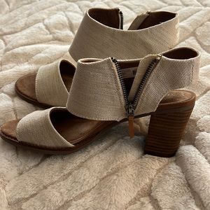 Tom’s zip platforms. Size 10. New never worn. No box.